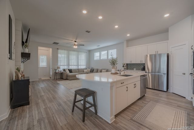 2909 Mindel St, New Braunfels, TX 78130