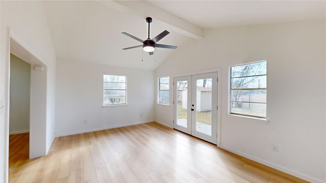 3220 Centennial Road, Forest Hill, TX 76119