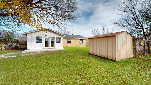 3220 Centennial Road, Forest Hill, TX 76119