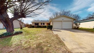 3220 Centennial Road, Forest Hill, TX 76119
