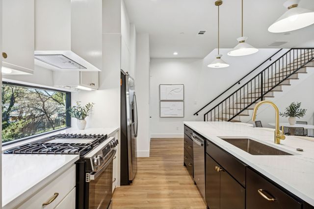 2147 Mail Avenue, Dallas, TX 75235