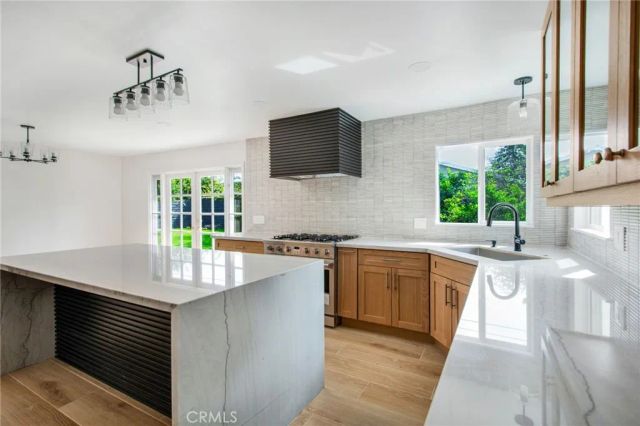 3230 Oregon, Costa Mesa, CA 92626