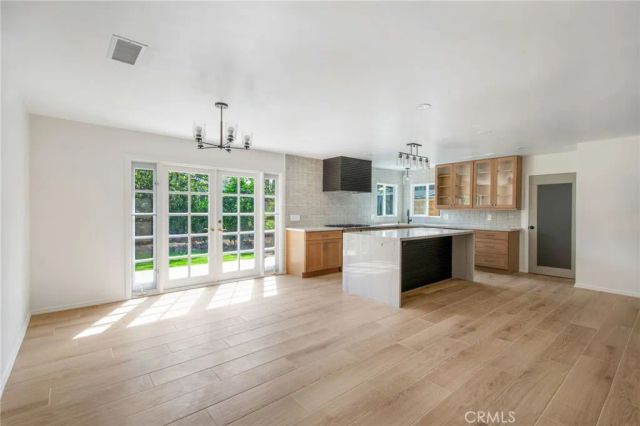 3230 Oregon, Costa Mesa, CA 92626