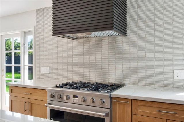 3230 Oregon, Costa Mesa, CA 92626