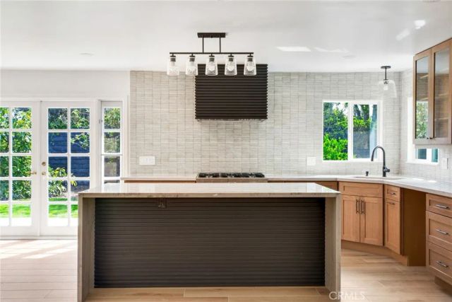 3230 Oregon, Costa Mesa, CA 92626