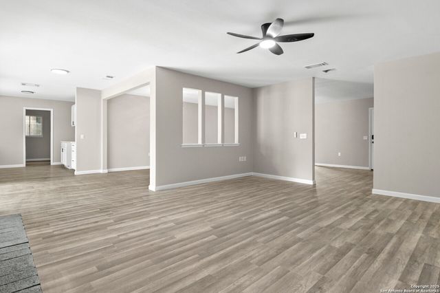 13334 Los Indios St., San Antonio, TX 78233