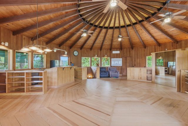 9595 Sterling Creek Road, Jacksonville, OR 97530