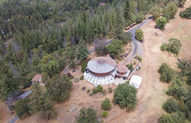 9595 Sterling Creek Road, Jacksonville, OR 97530