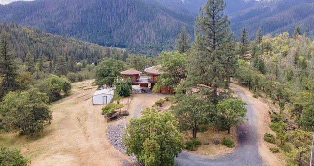 9595 Sterling Creek Road, Jacksonville, OR 97530
