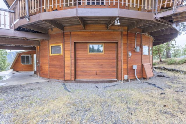 9595 Sterling Creek Road, Jacksonville, OR 97530