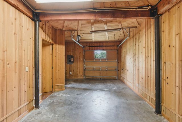 9595 Sterling Creek Road, Jacksonville, OR 97530