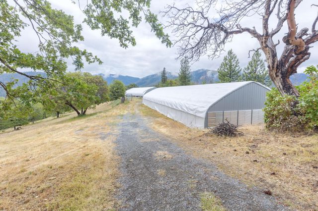 9595 Sterling Creek Road, Jacksonville, OR 97530