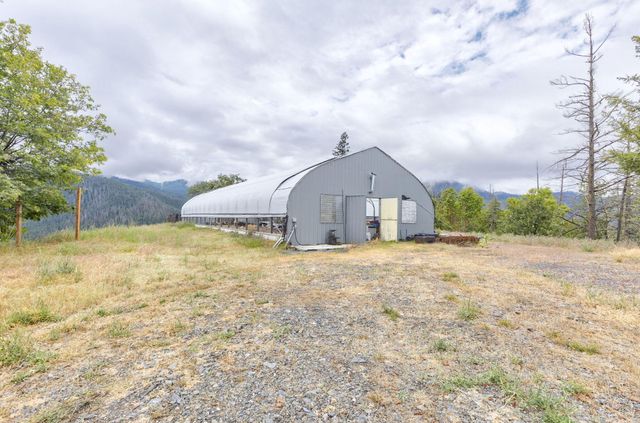 9595 Sterling Creek Road, Jacksonville, OR 97530