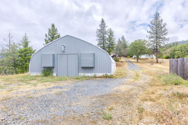 9595 Sterling Creek Road, Jacksonville, OR 97530
