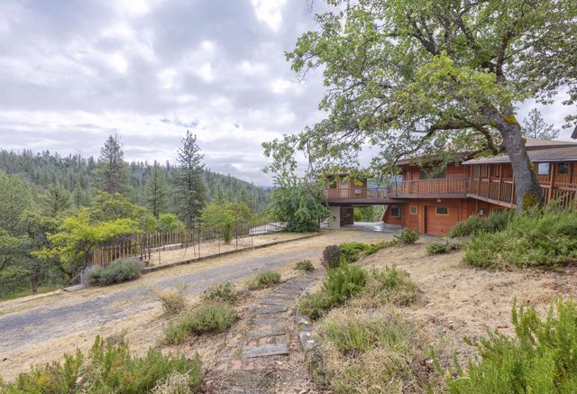 9595 Sterling Creek Road, Jacksonville, OR 97530