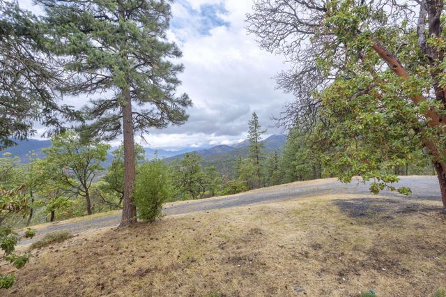 9595 Sterling Creek Road, Jacksonville, OR 97530
