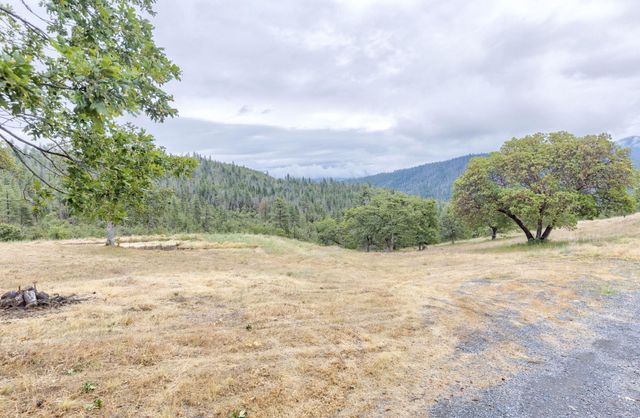 9595 Sterling Creek Road, Jacksonville, OR 97530
