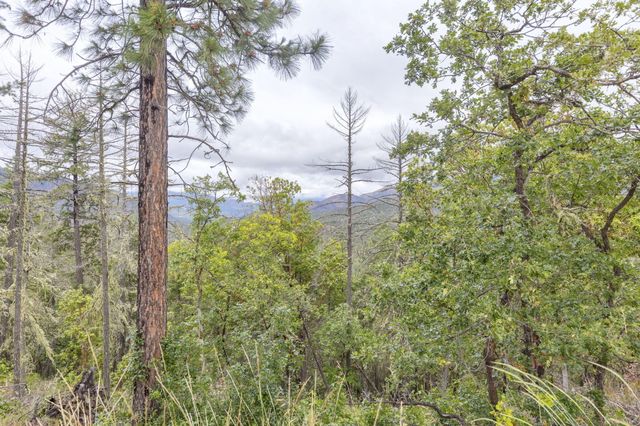 9595 Sterling Creek Road, Jacksonville, OR 97530