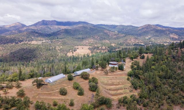 9595 Sterling Creek Road, Jacksonville, OR 97530