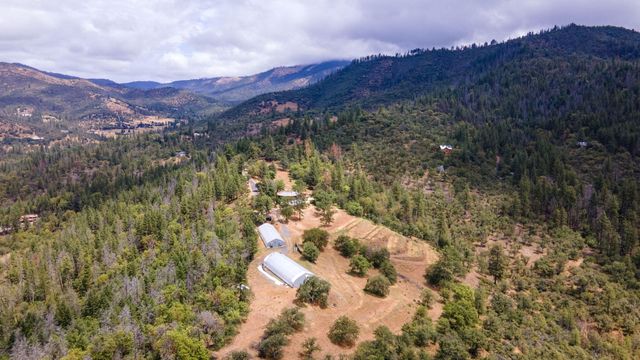 9595 Sterling Creek Road, Jacksonville, OR 97530