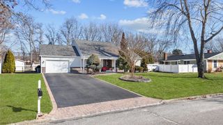 3 Hopewell Drive, Stony Brook, NY 11790