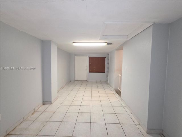 1215 NE 182nd St, North Miami Beach, FL 33162