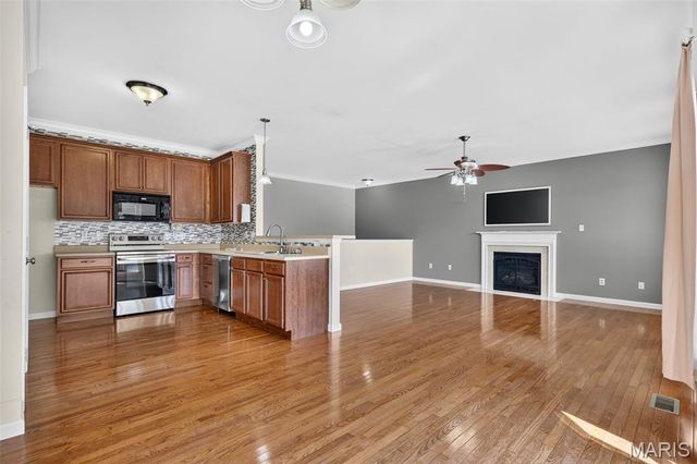 3200 Bentwater Place, St Charles, MO 63301
