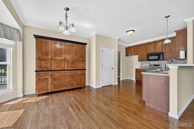 3200 Bentwater Place, St Charles, MO 63301