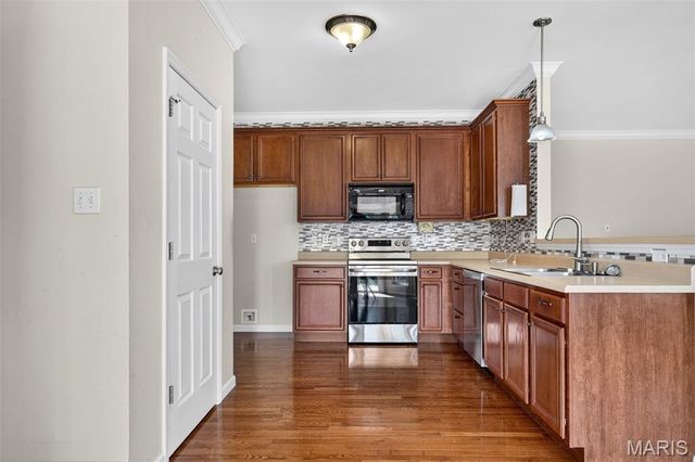 3200 Bentwater Place, St Charles, MO 63301