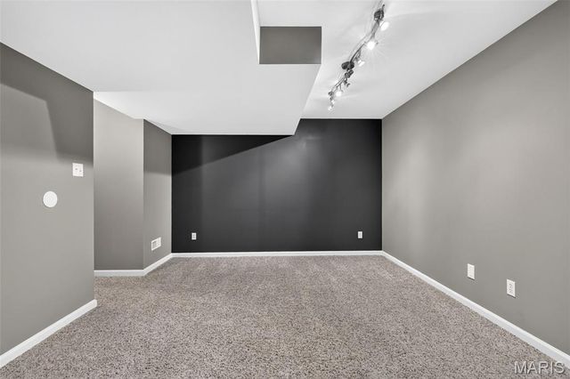 3200 Bentwater Place, St Charles, MO 63301