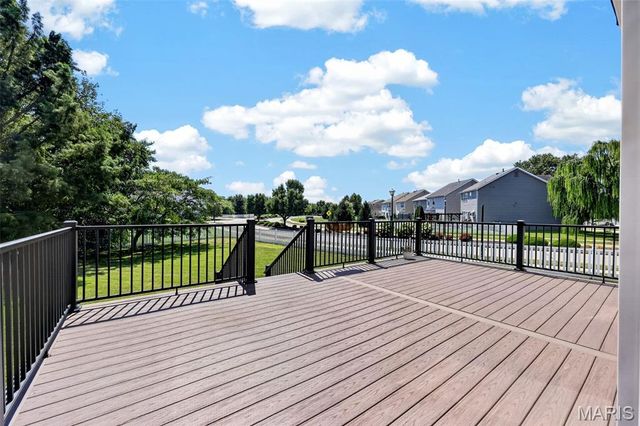 3200 Bentwater Place, St Charles, MO 63301