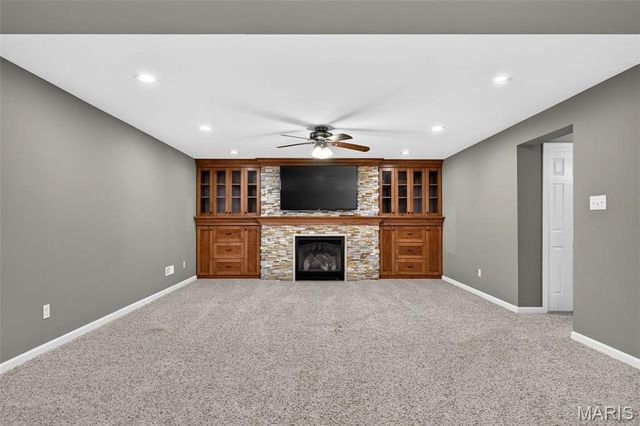 3200 Bentwater Place, St Charles, MO 63301
