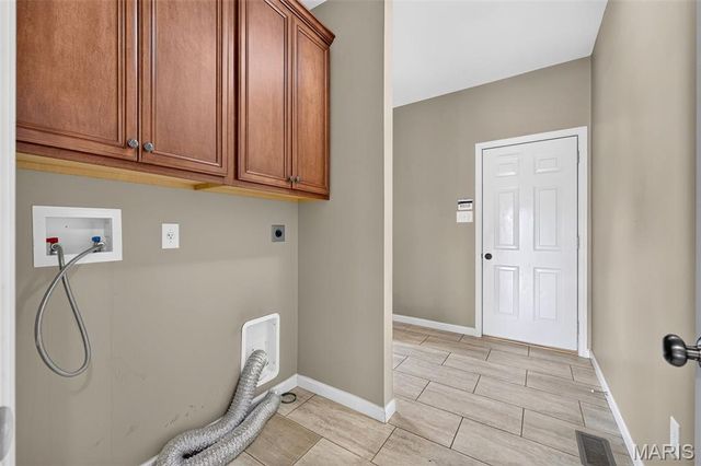 3200 Bentwater Place, St Charles, MO 63301