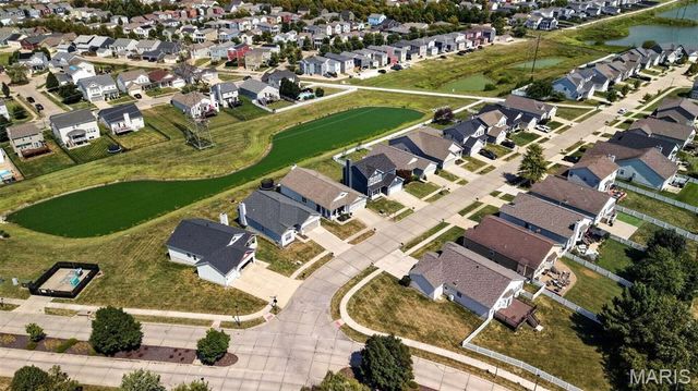 3200 Bentwater Place, St Charles, MO 63301