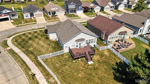 3200 Bentwater Place, St Charles, MO 63301