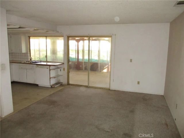 560 W 10th Street, Perris, CA 92570