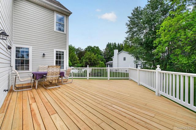 4 Bayberry Lane, Poughkeepsie, NY 12603