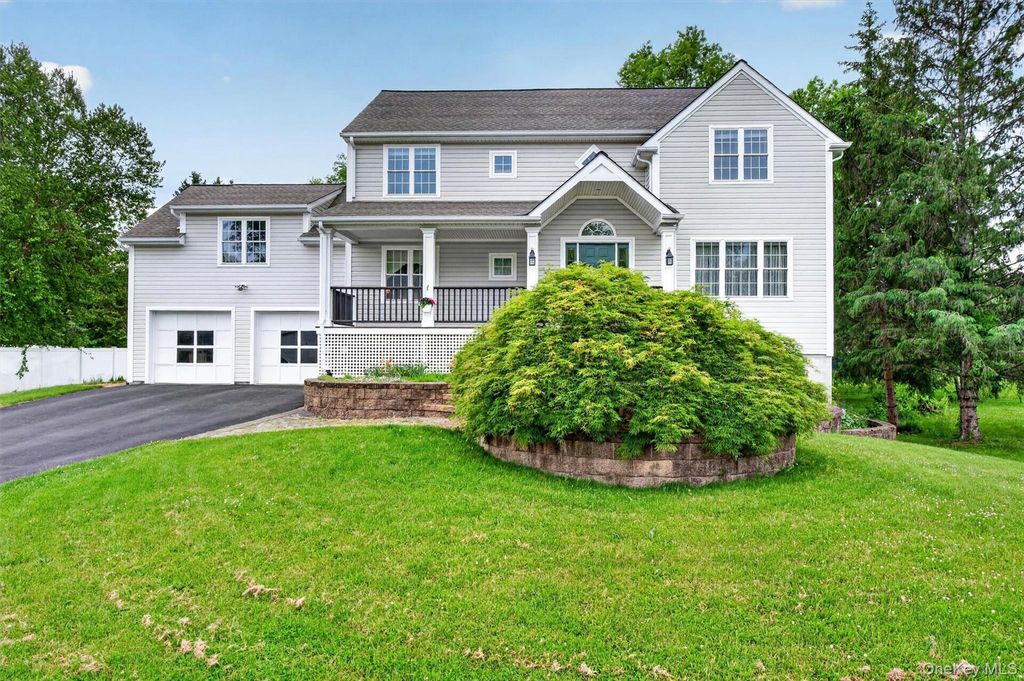 4 Bayberry Lane, Poughkeepsie, NY 12603