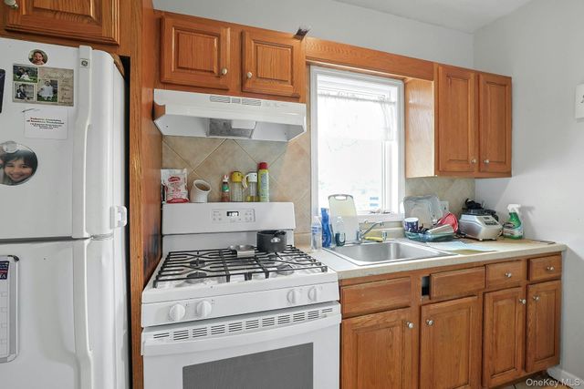 11 Woodland Avenue, New Rochelle, NY 10805