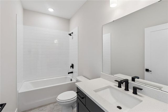 779 Auguste Avenue, Decatur, GA 30033