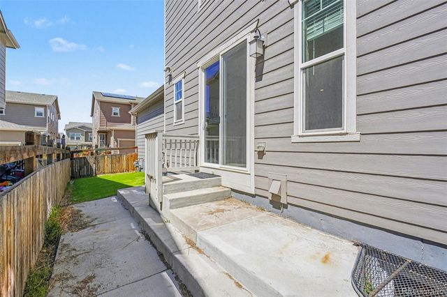 4328 S Nepal Court, Centennial, CO 80015