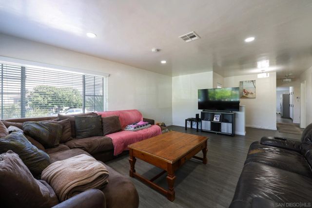 1840 Locust St, San Diego, CA 92106