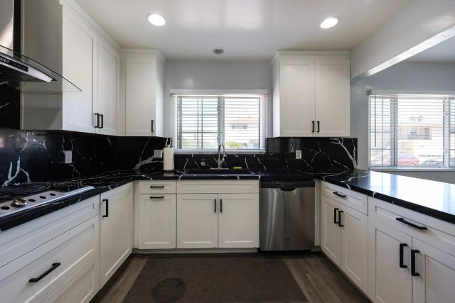 1840 Locust St, San Diego, CA 92106