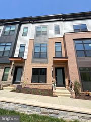 2081 TYSONS RIDGELINE RD, Falls Church, VA 22043