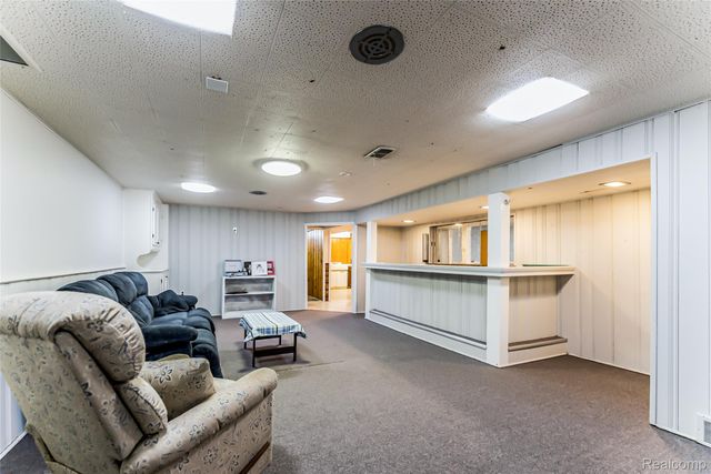 9330 San Jose, Redford Charter Township, MI 48239