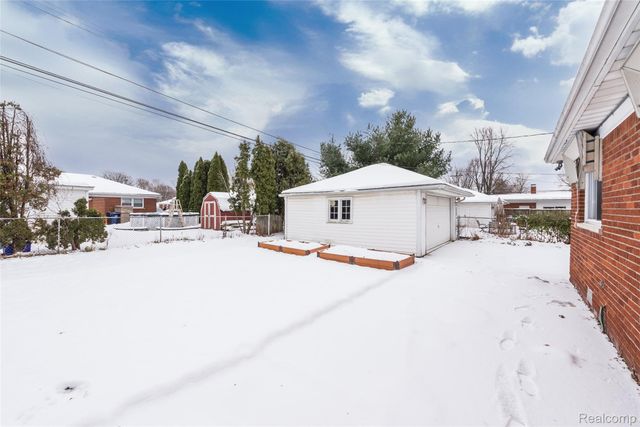 9330 San Jose, Redford Charter Township, MI 48239