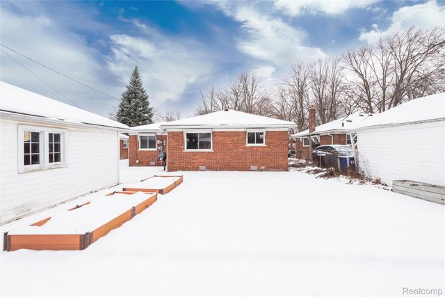 9330 San Jose, Redford Charter Township, MI 48239