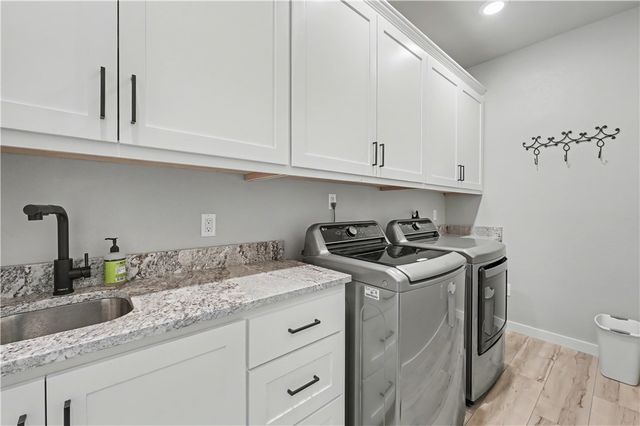 3 S Kinver Lane, Bella Vista, AR 72714