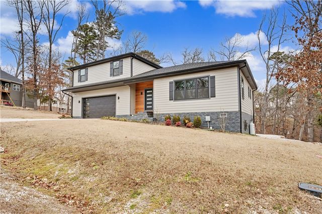3 S Kinver Lane, Bella Vista, AR 72714
