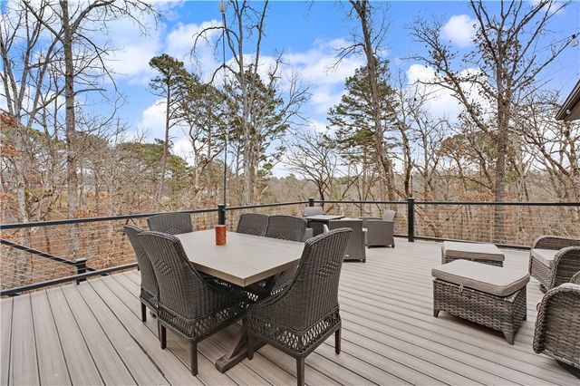 3 S Kinver Lane, Bella Vista, AR 72714